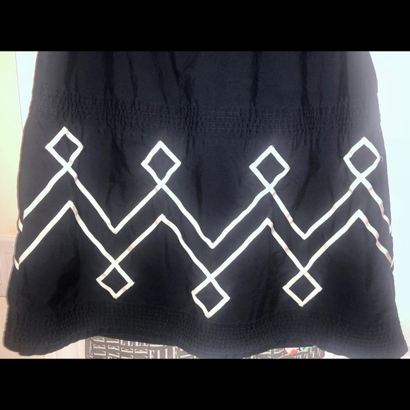 Ann Taylor Skirt 🔷🖤 - Picture 2 of 8